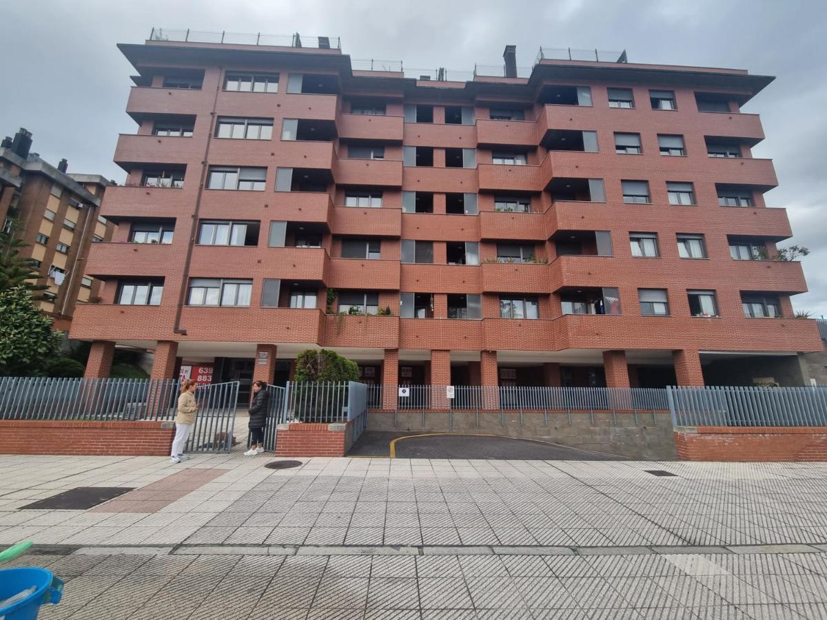 奥维耶多Piso Zona Hospital 6 Personas公寓 外观 照片