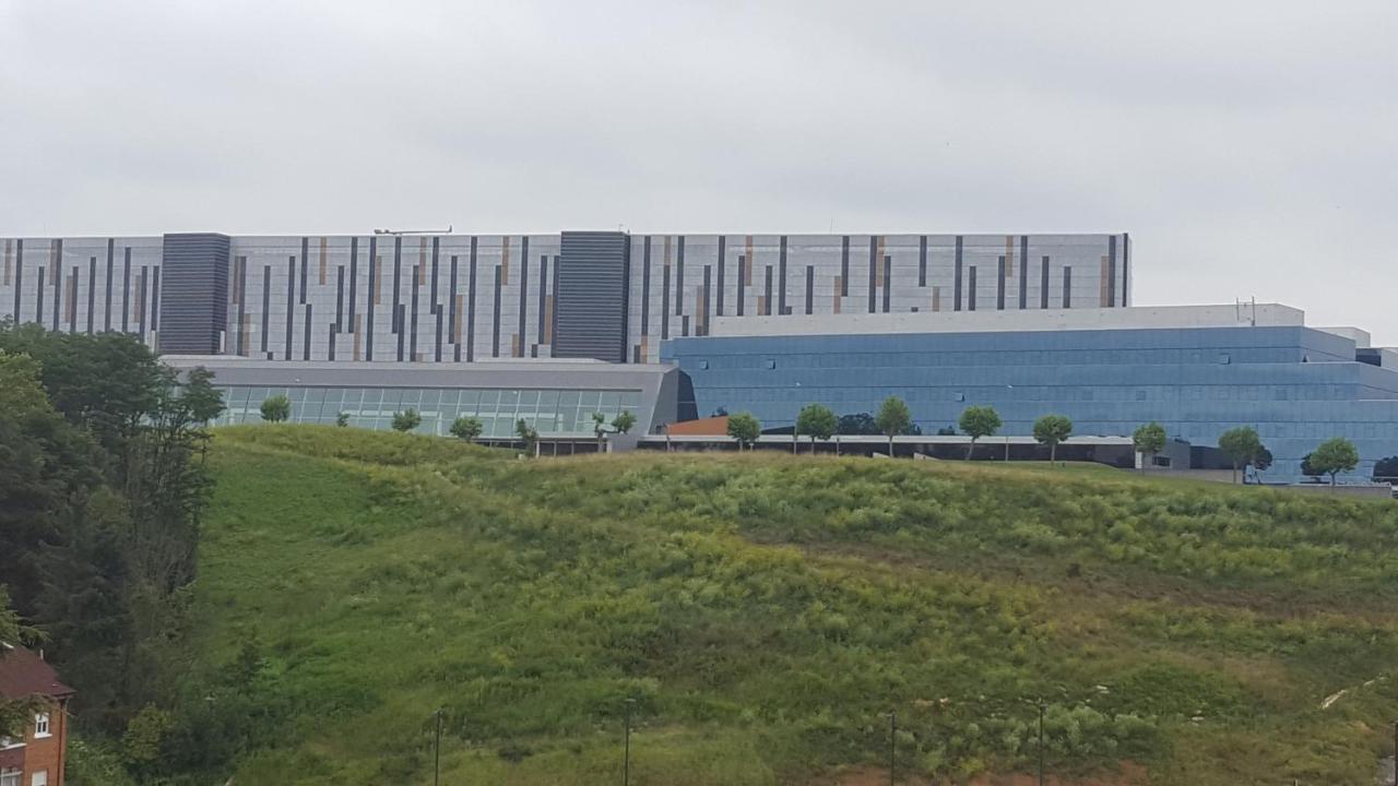 奥维耶多Piso Zona Hospital 6 Personas公寓 外观 照片